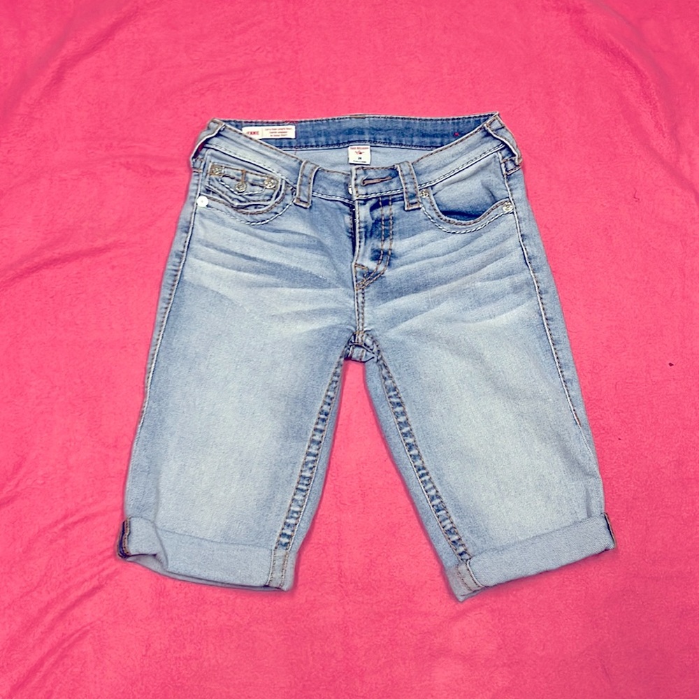 True Religion Jennie Curvy Knee Length Short